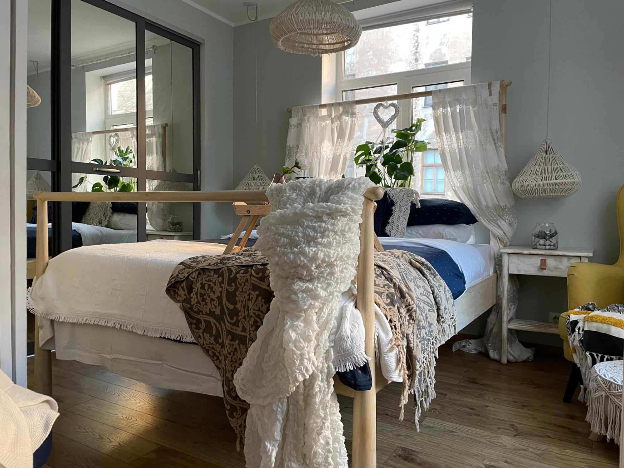 Pristine 1Br Apt In City Center W/ Patio And Parking Riga Kültér fotó